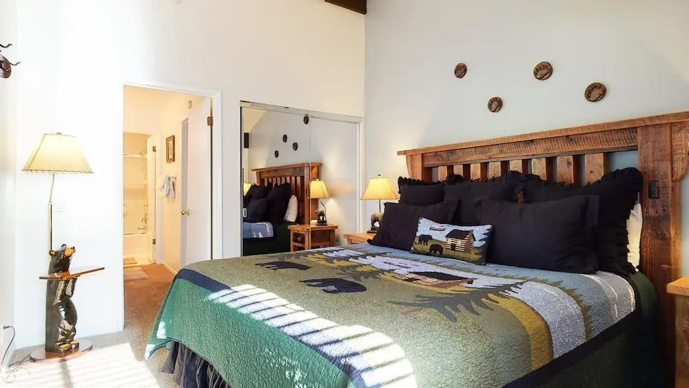St. Anton Retreat - Near Hike, Bike & More!