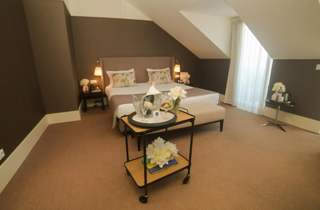 Universal Boutique Hotel
