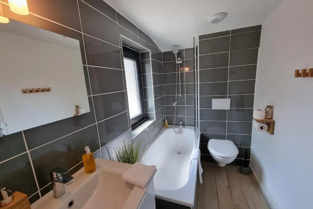 Rive Sud - Charming Maisonette 2 P - City Center