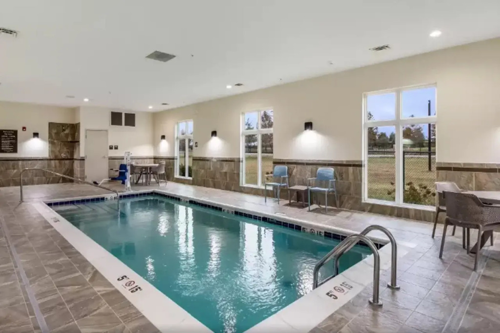MainStay Suites at Discovery Park of America