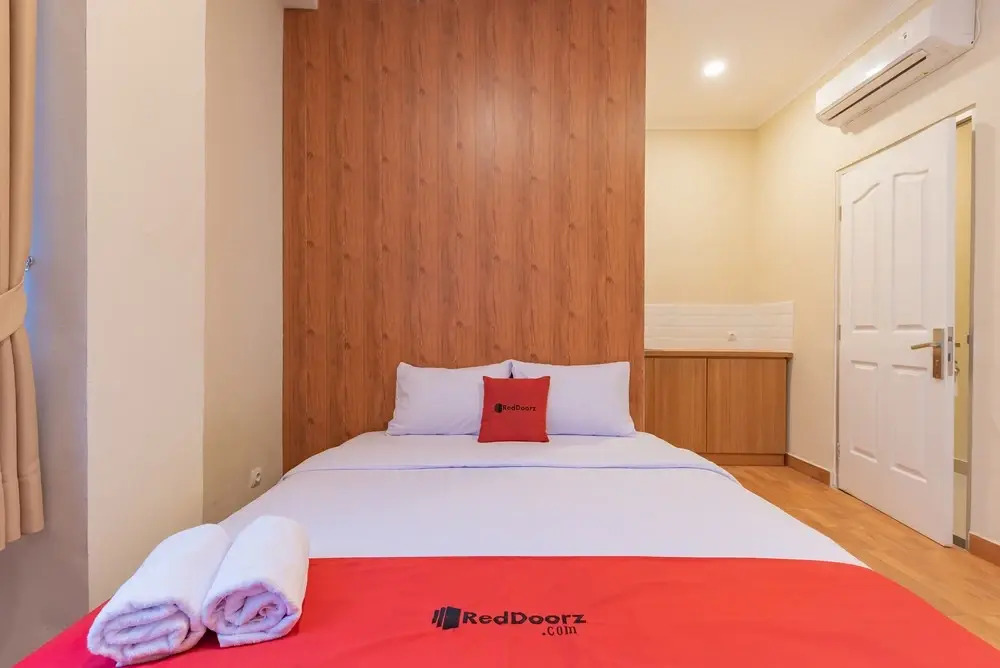 RedDoorz Plus @ Bagusrangin Street 2