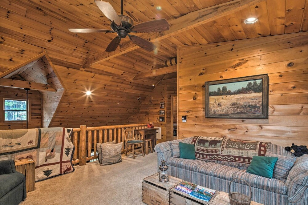 Lake Lure Log Cabin w/ Grill, Near Hiking