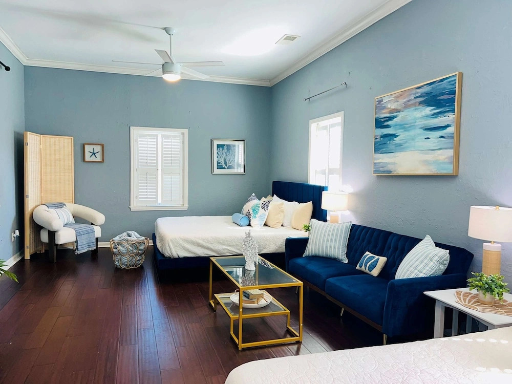 Surf + Strand Unit B