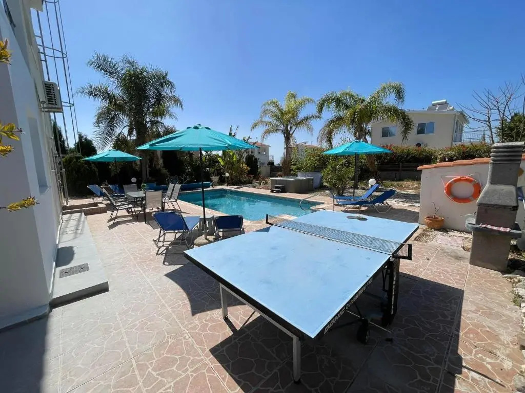 Villa Coralia Gardens 1km From Coral Bay Beach