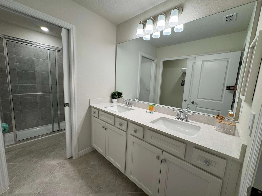 Family Friendly 5Bd Near Disney Windsor Cay 16136