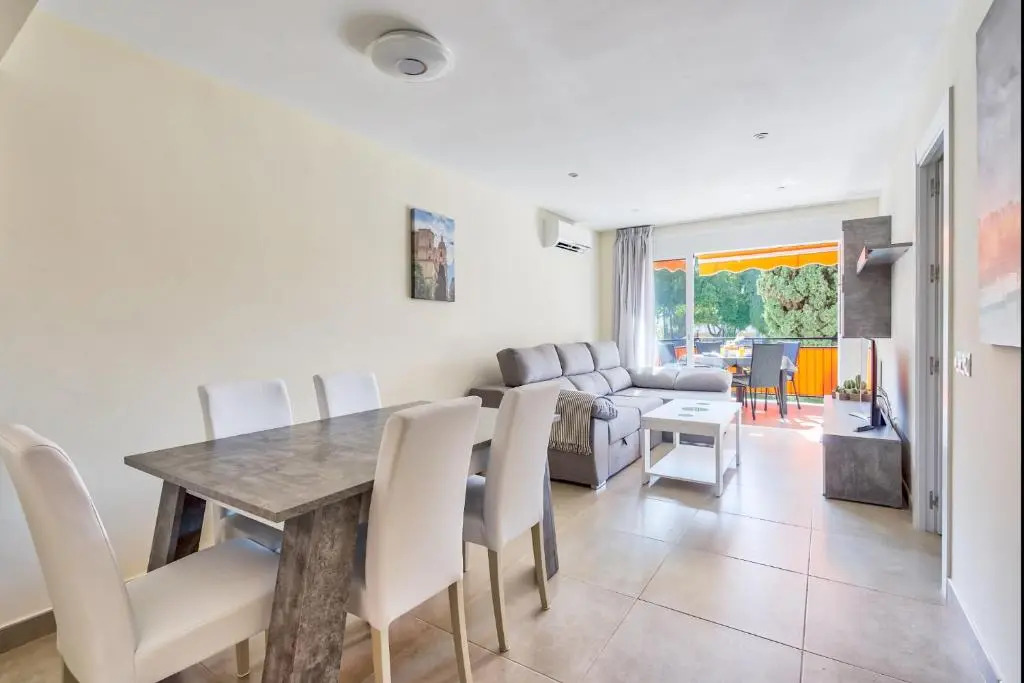 Sur Suites Alhambra