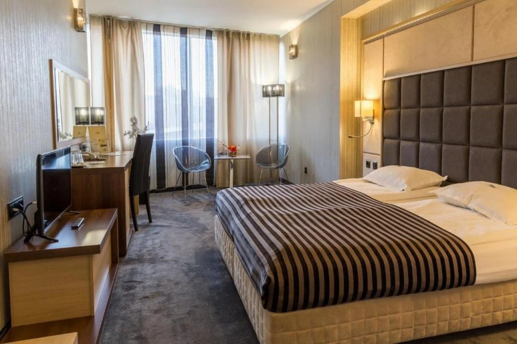 Cosmopolitan Hotel