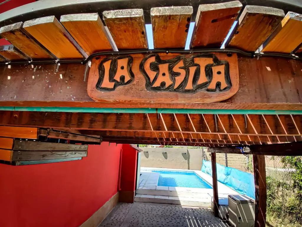 ViviSierras, Carlos Paz casa centro frente al lago, pileta climatizada, 4 dormitorios, 3 baños, quincho