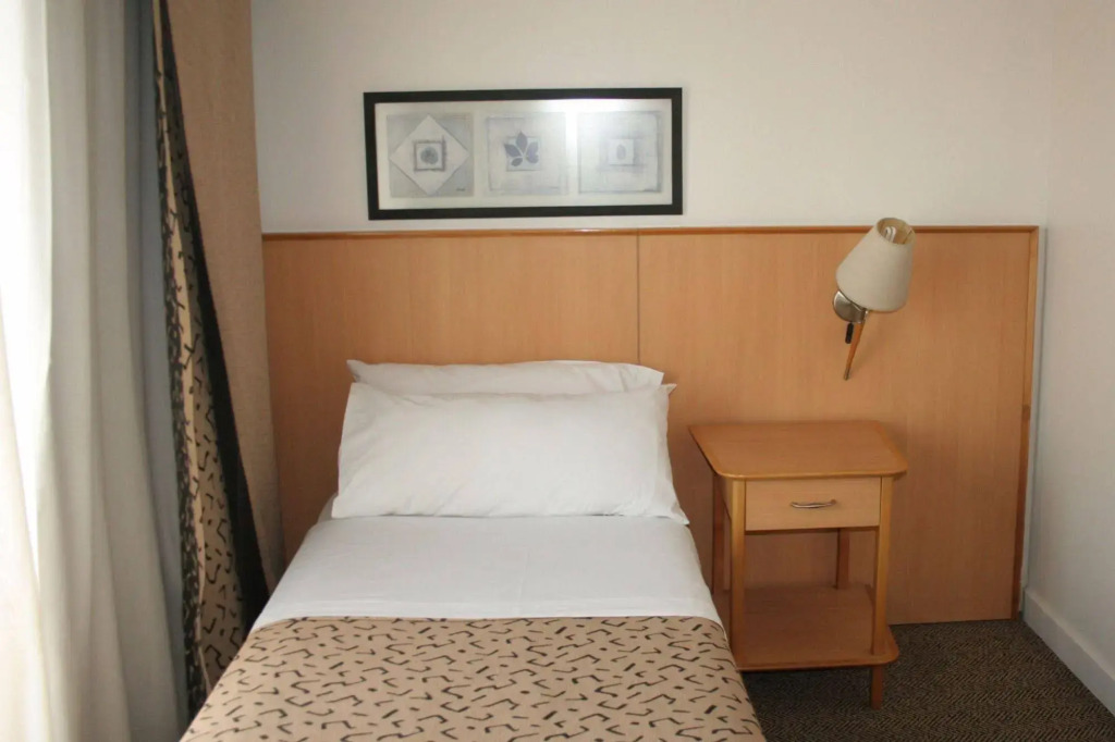 Urbana Suites