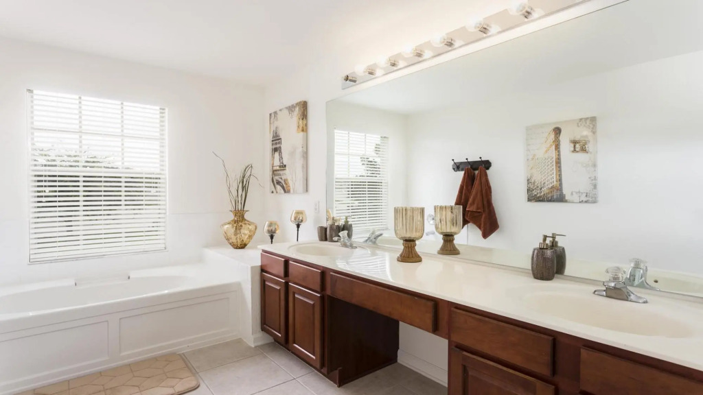6BR w/Greenview Pool Getaway! ONLY 2 miles to Disney!