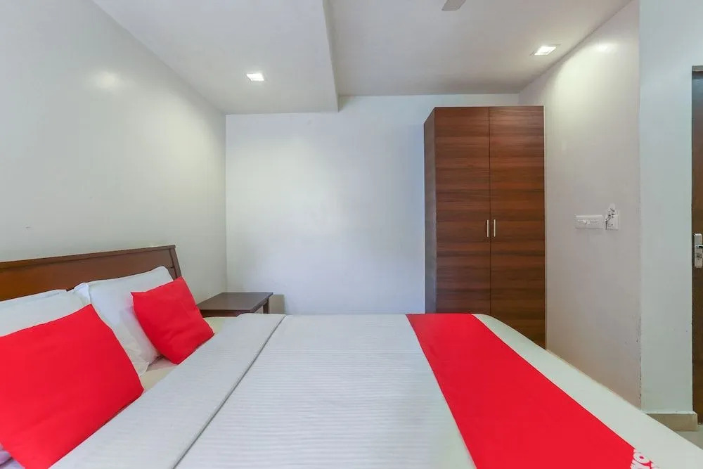OYO 454 Hotel Aravindar Residency