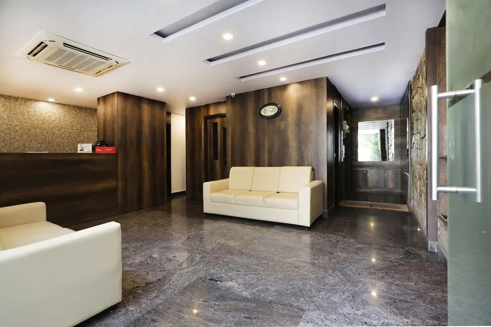 OYO 1078 Hotel Royal Serenity