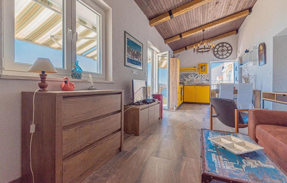 Beautiful Apartment in Rogoznica With Wifi and 2 Bedrooms