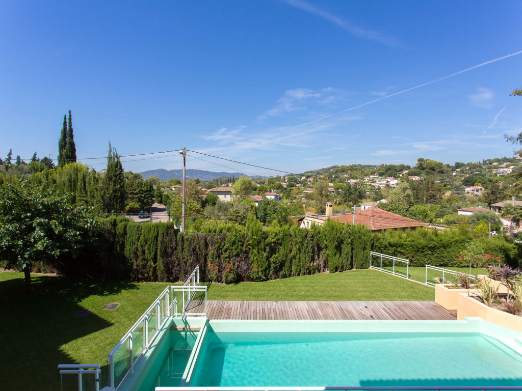Adonis Mougins
