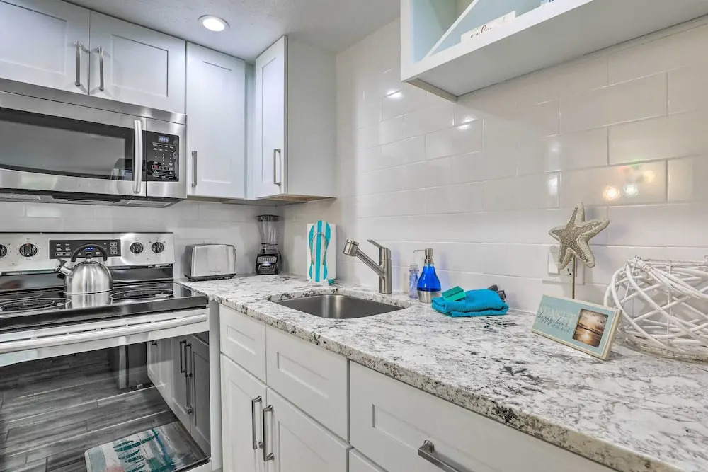 Cozy Siesta Key Dream Inn Rental < 1/2 Mi to Beach