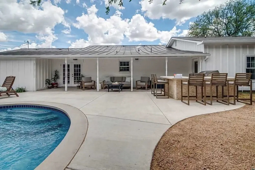 108 Wisteria Dr