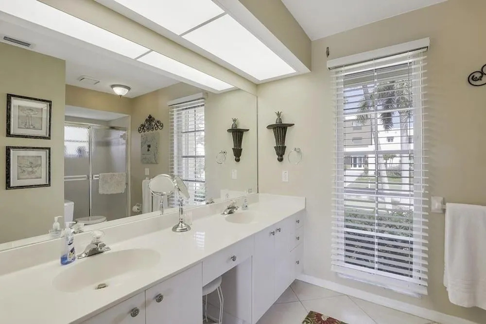 Plantation Home #12955 3 Bedrooms 2 Bathrooms Home