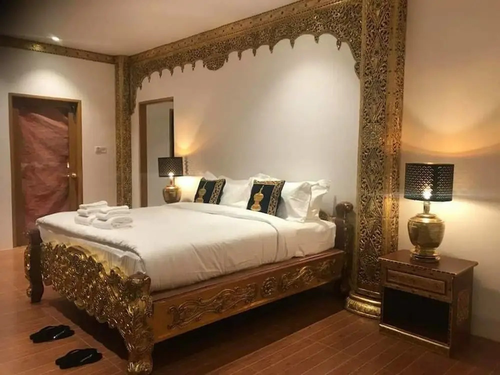 E-outfitting Royal KK Bagan Hotel