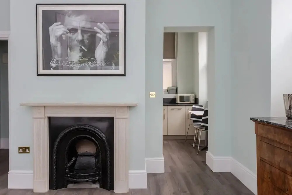 Chic, Newly Renovated Studio Apartment in Angel