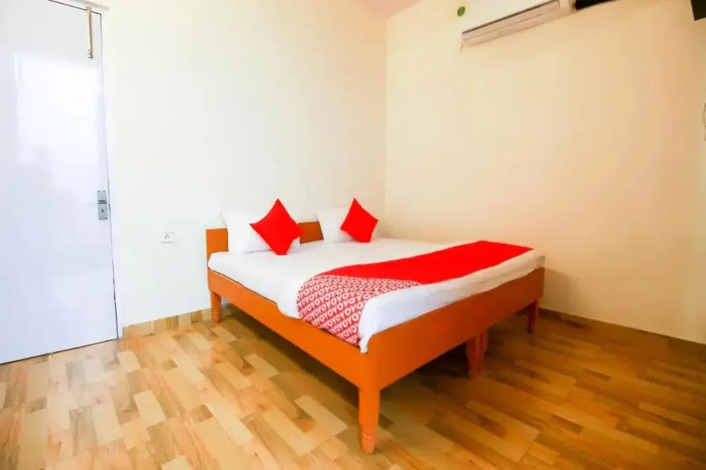 Sanrac Residency by OYO Rooms
