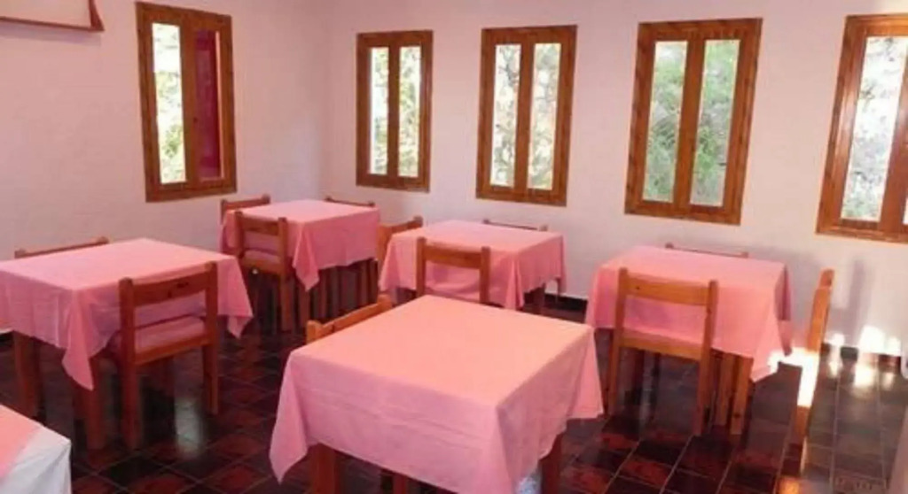 Afroditi Hotel and Hostel