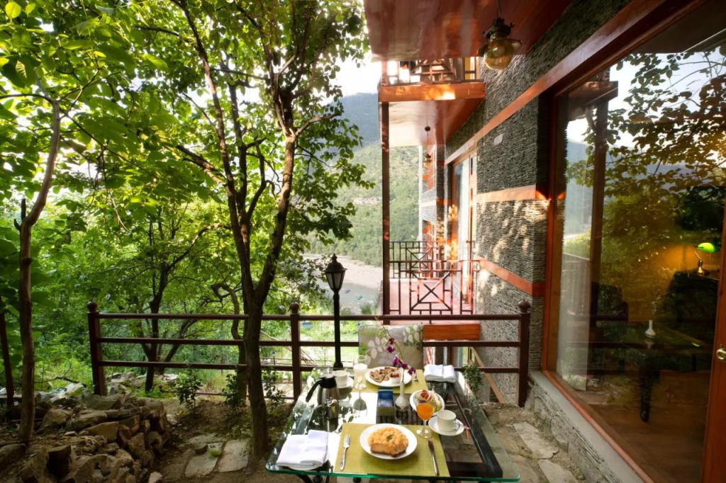 Regenta Inn by Riverside Manali