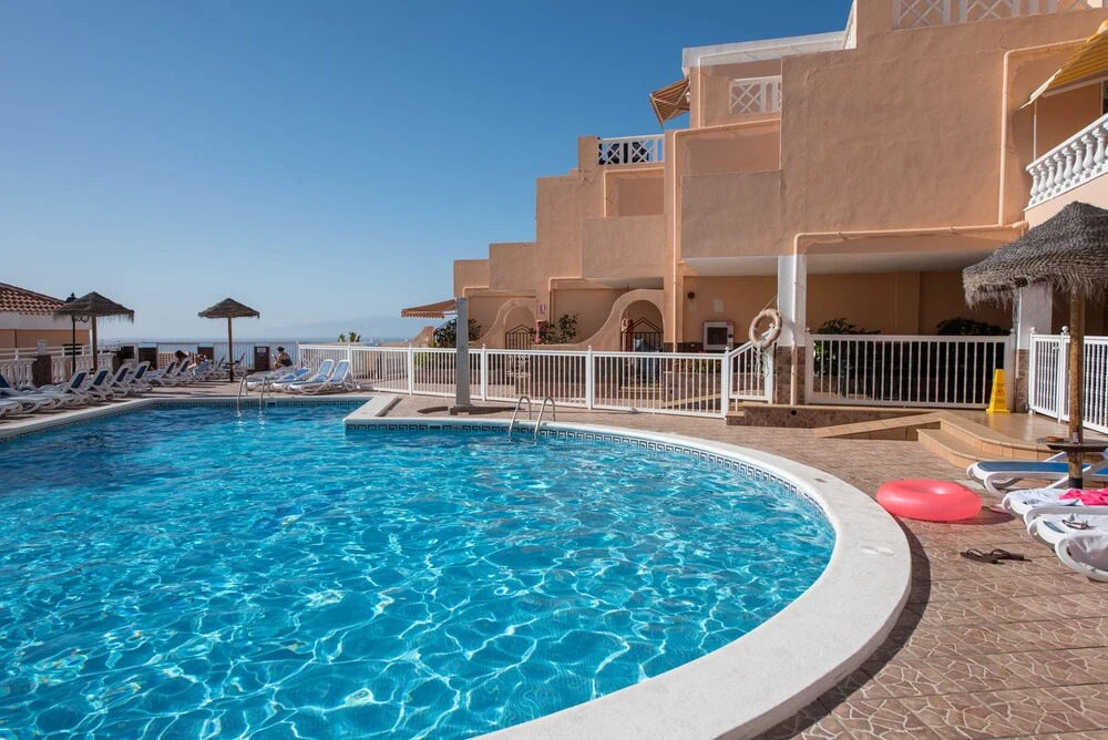 109. Romantic Apartment with Heated Pool