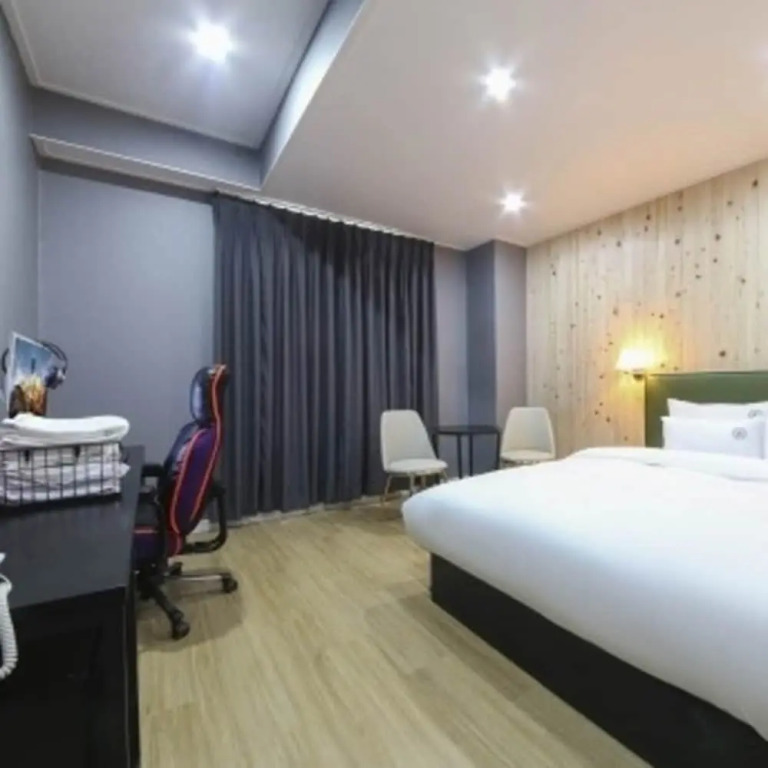 The Way Hotel