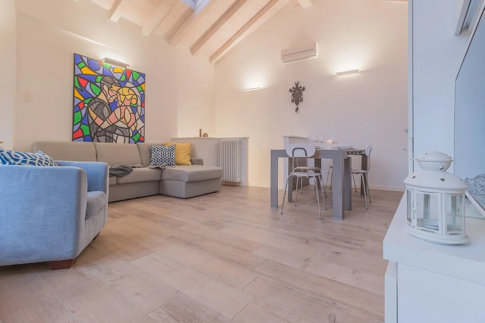 Casa Manoli Varenna