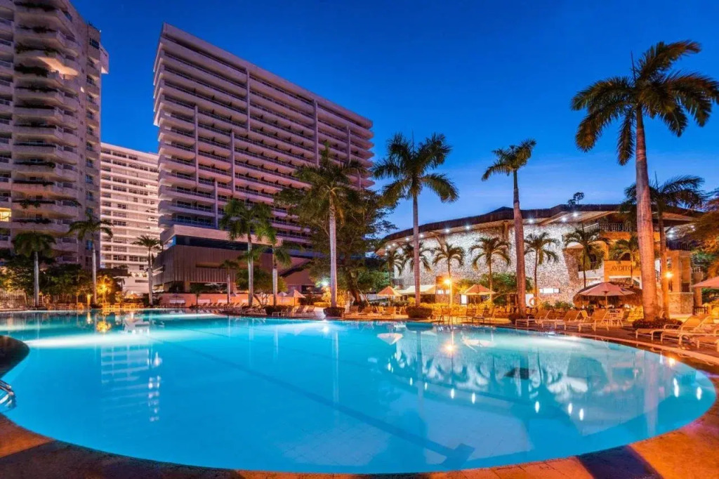 Hotel Irotama Lago