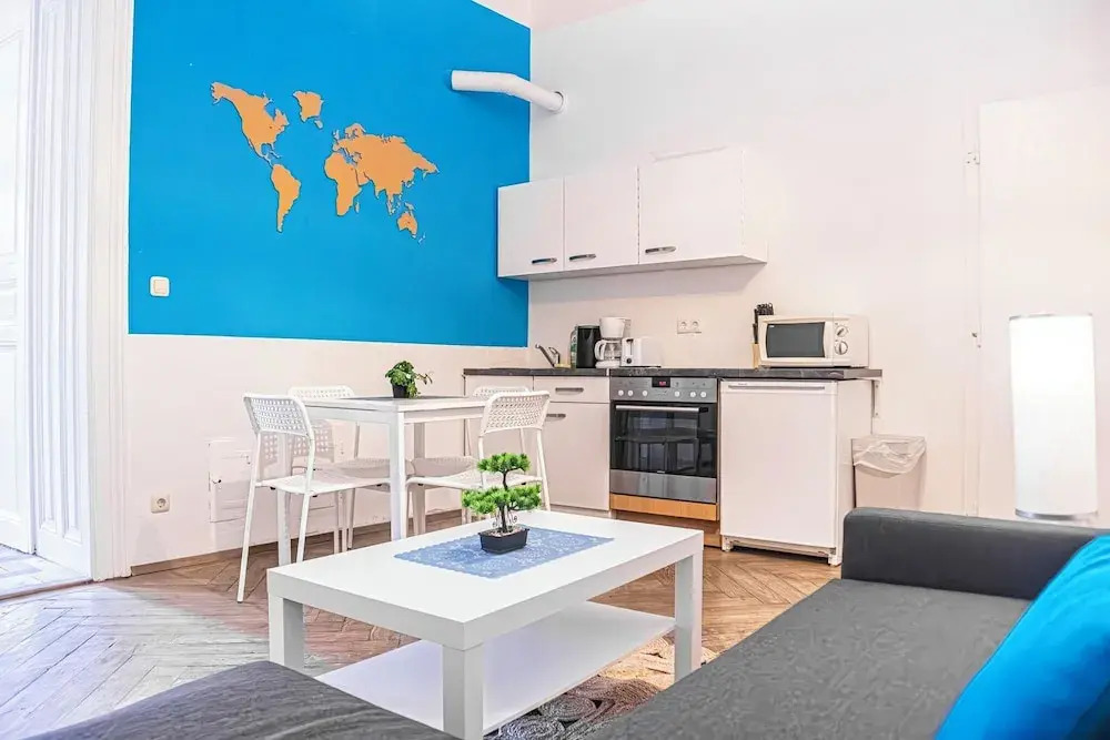 Comfy City Apartment Near AKH Hospital