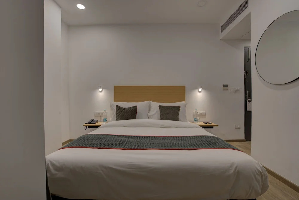 OYO Townhouse 114 Eureka Grand