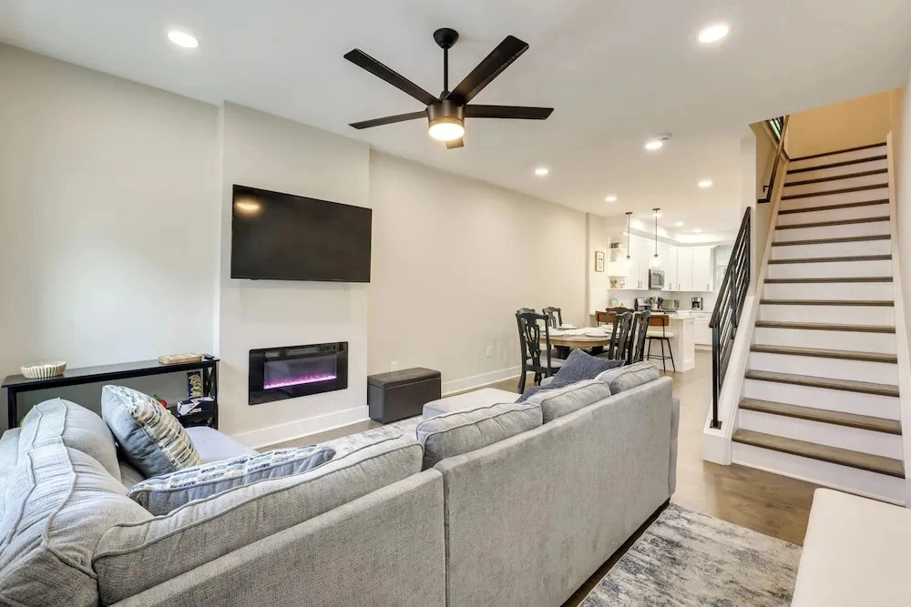 Walk to Fairmount Park: Modern Philly Townhome