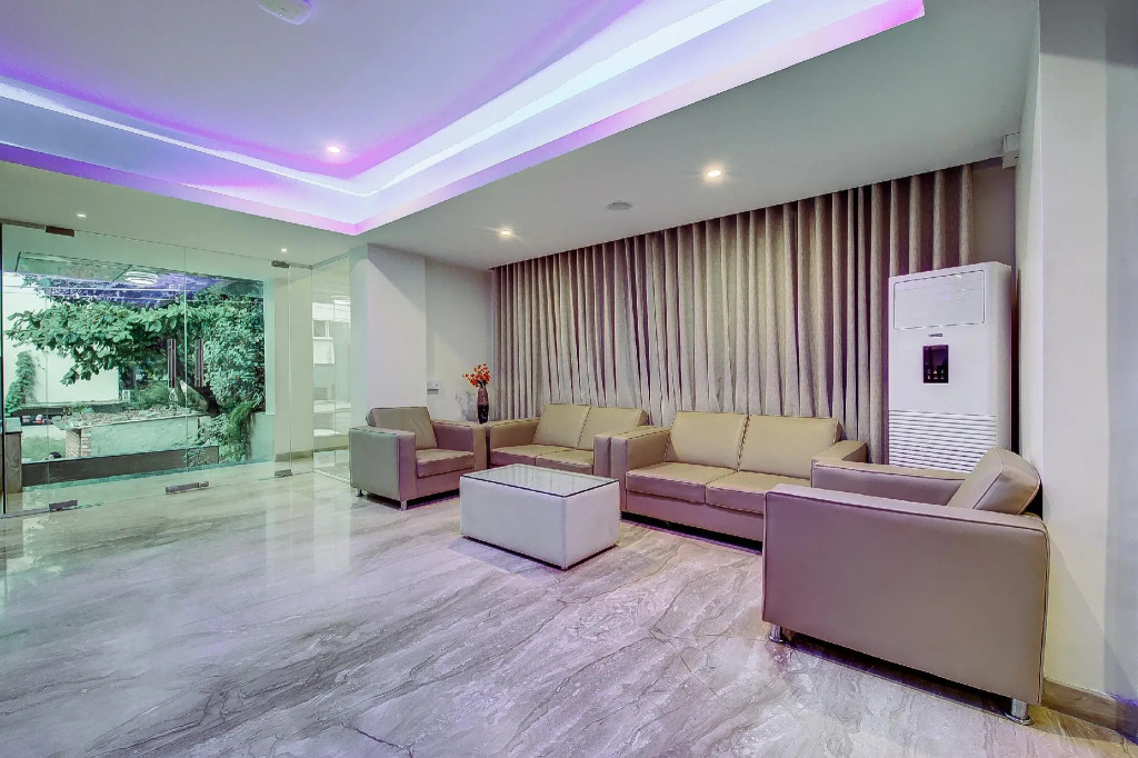 Collection O 30015 Kanaka Grand Hebbal
