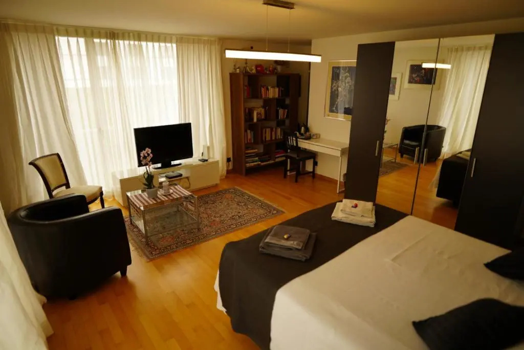 Esther's Homestay - Big Room - 26 Square Meters