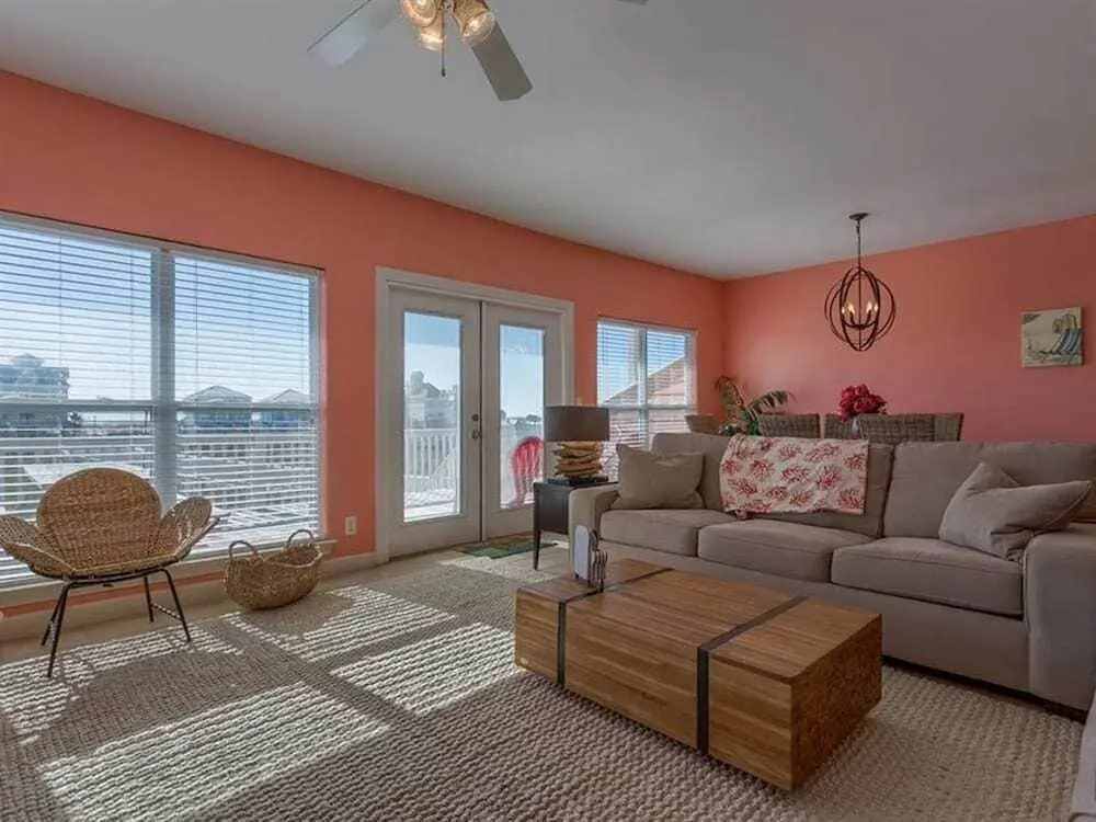 Sea La Vie by Meyer Vacation Rentals