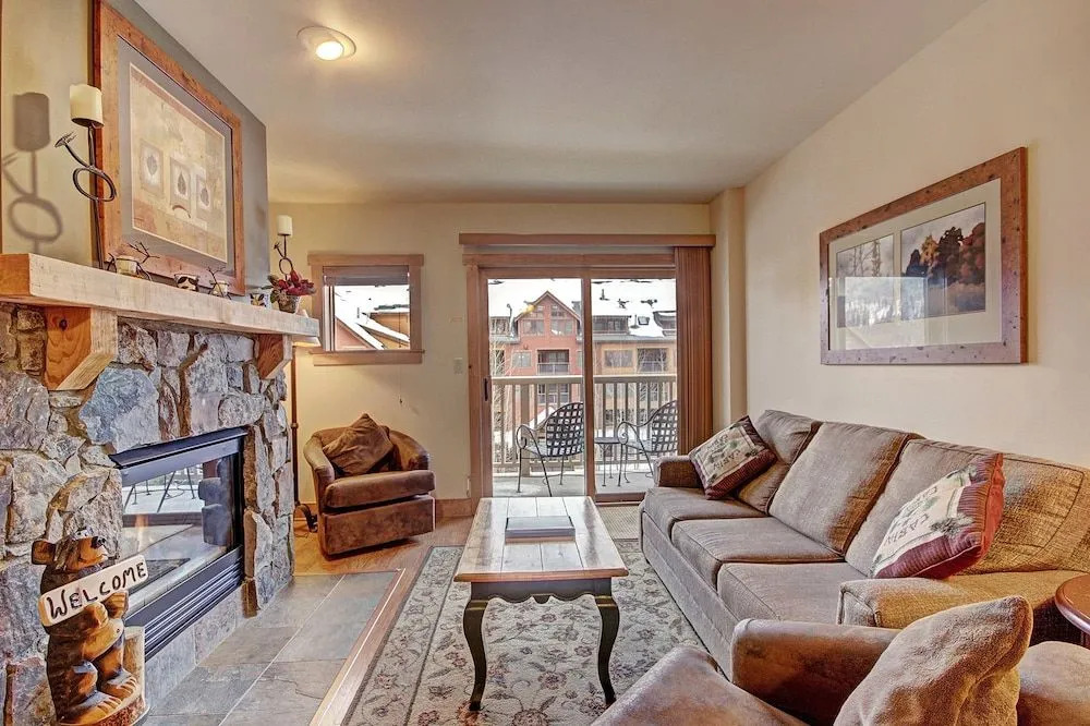 2296 Red Hawk Lodge 2 Bedroom Condo by RedAwning