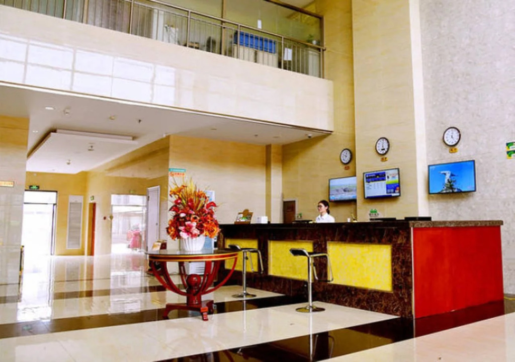GreenTree Inn Express Laizhou Bus Station Wenhua Xi Street