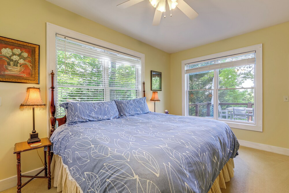 Mountain View Home: Hike, Raft, Golf + More!