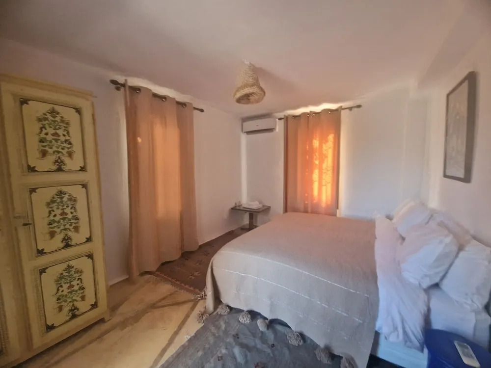 Manzal Lahbab, 2Villas 2Bungalows 2Piscines et Jardins