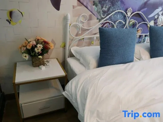 Yuejianglou Homestay (Zhangjiajie Dayong Ancient City Pedestrian Street Branch)