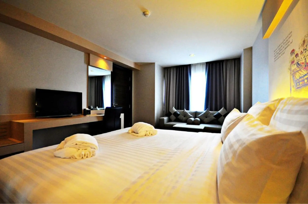 Parinda Hotel - near Benjakitti Park & Queen Sirikit National Convention Center