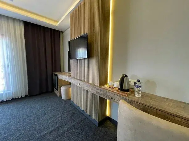 Yeni̇ Sevcan Hotel