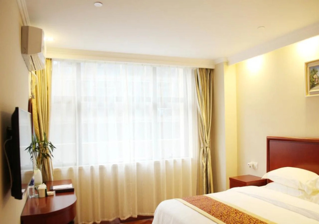 GreenTree Inn Shanxi Taiyuan Zoo Park N Wohushan Road Express Hotel