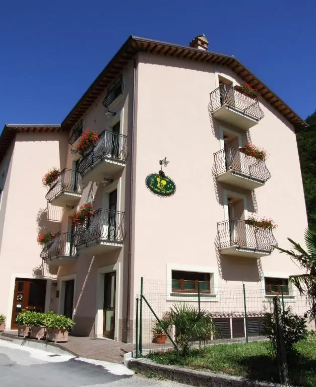 Albergo La Casa Nel Bosco