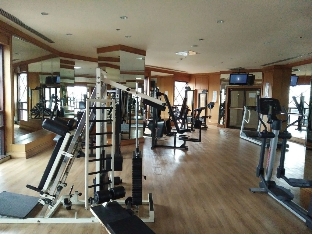 Thumrin Thana Hotel