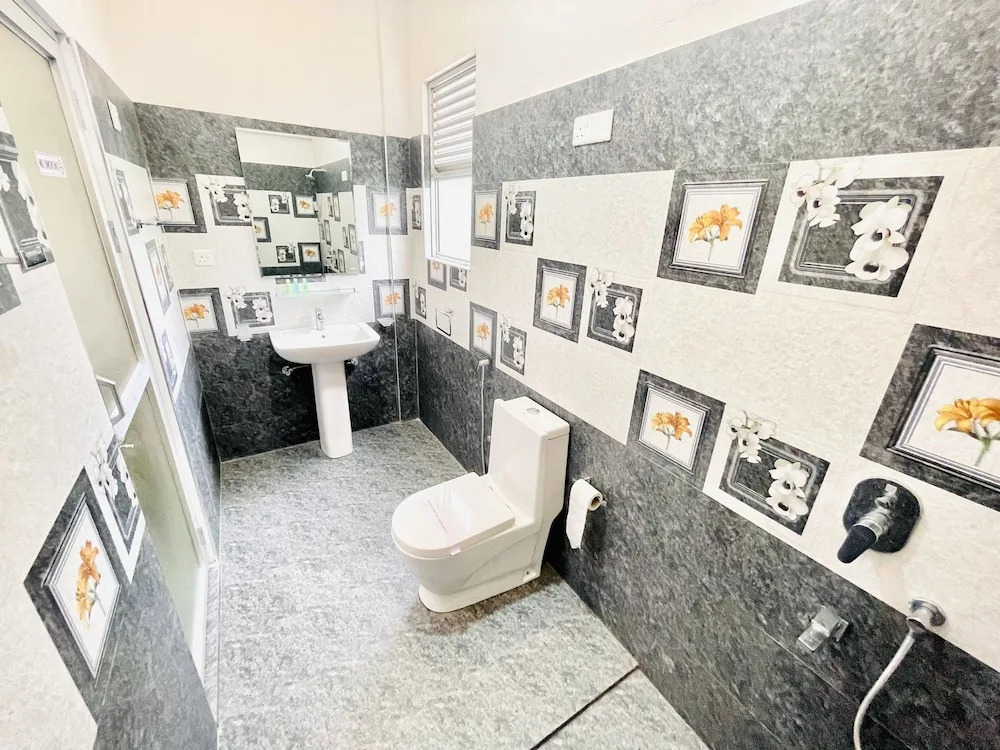 Ismattha Hotel