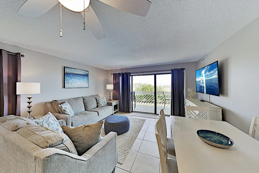 Shore103 3 Bedroom Condo