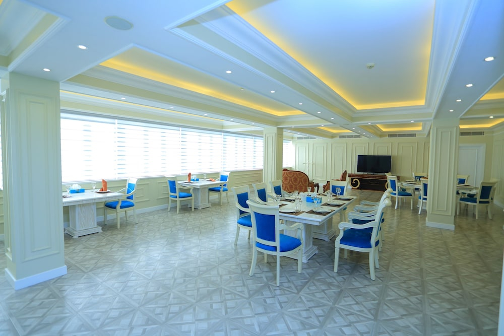 Regal Palace Hotel