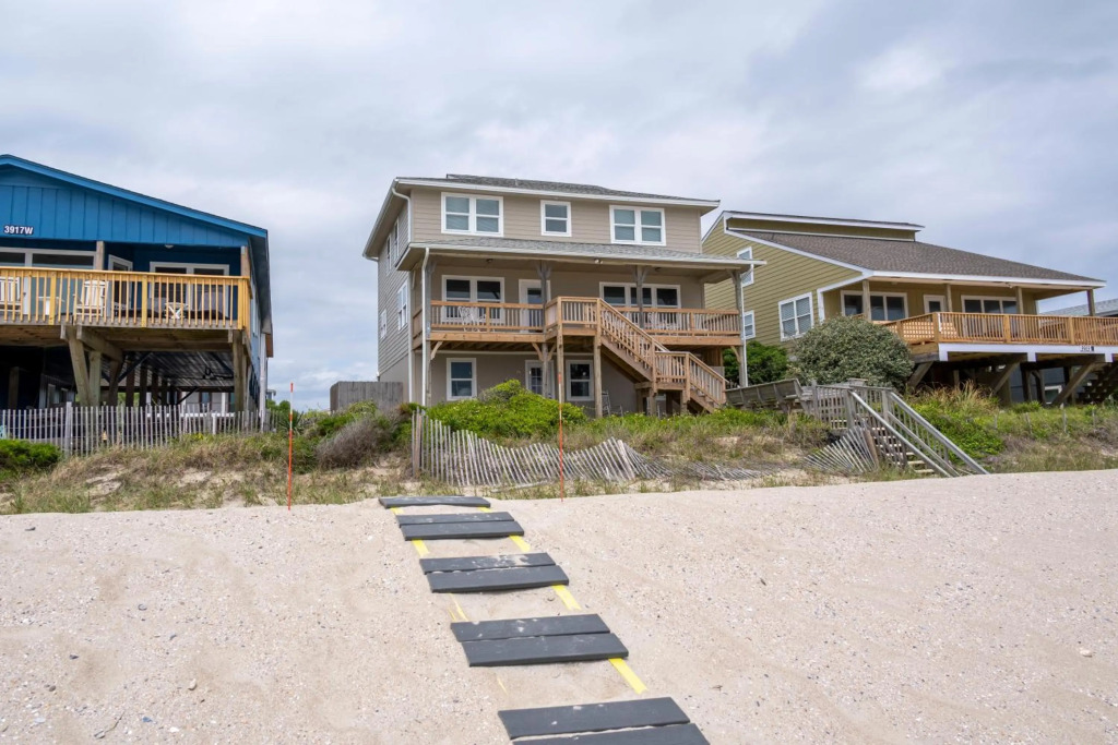 Yorkshire by Oak Island Accommodations